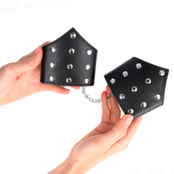 KINK - OPASKI NA REKE W STYLU BLACK POINT Z REGULACJA NA LANCUSZKU 17-23 CM X 8,5 CM