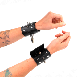 KINK - PUNKOWE OPTYCZKI NA NADGARSTKI Z KOLCZAMI 25 X 6 CM